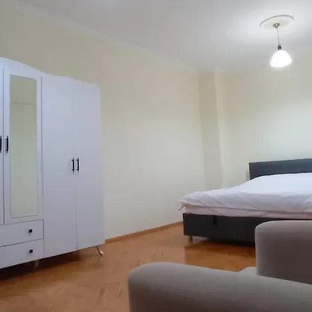 아파트 Sehir Merkezi Esyali 2+1 Daire *